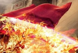 超级变态传奇私服揭秘无敌装备“霸者之刃”的获取攻略